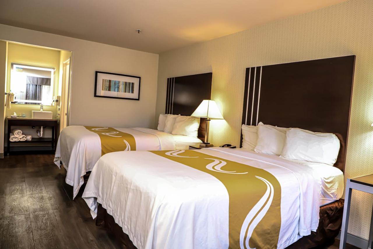 Quality Inn & Suites Camarillo-Oxnard Kültér fotó
