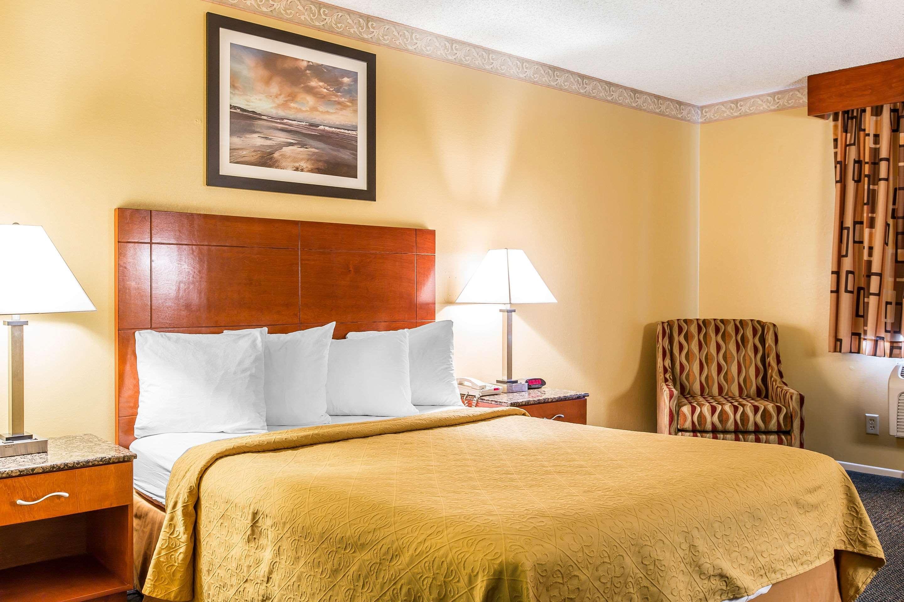Quality Inn & Suites Camarillo-Oxnard Kültér fotó