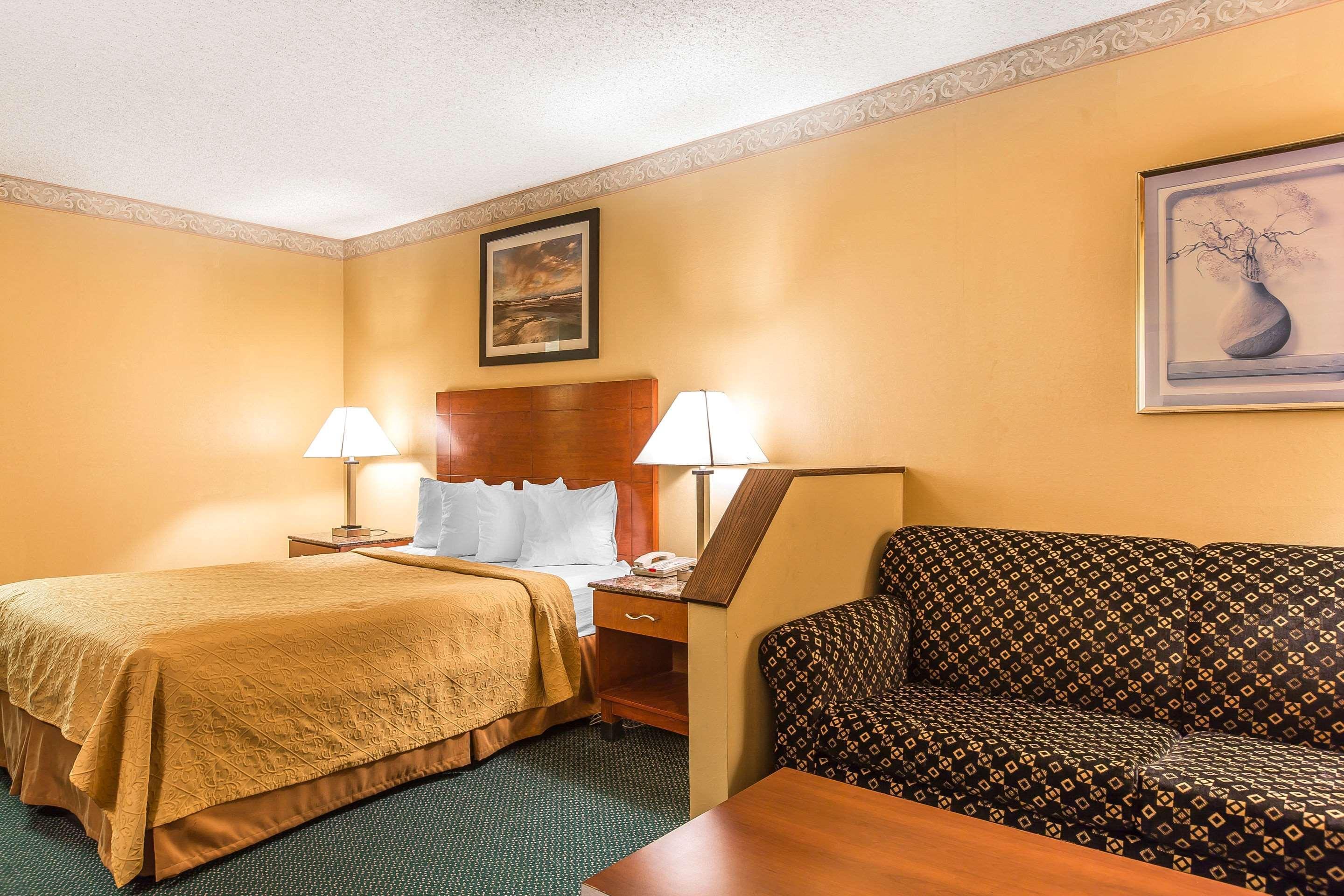 Quality Inn & Suites Camarillo-Oxnard Kültér fotó
