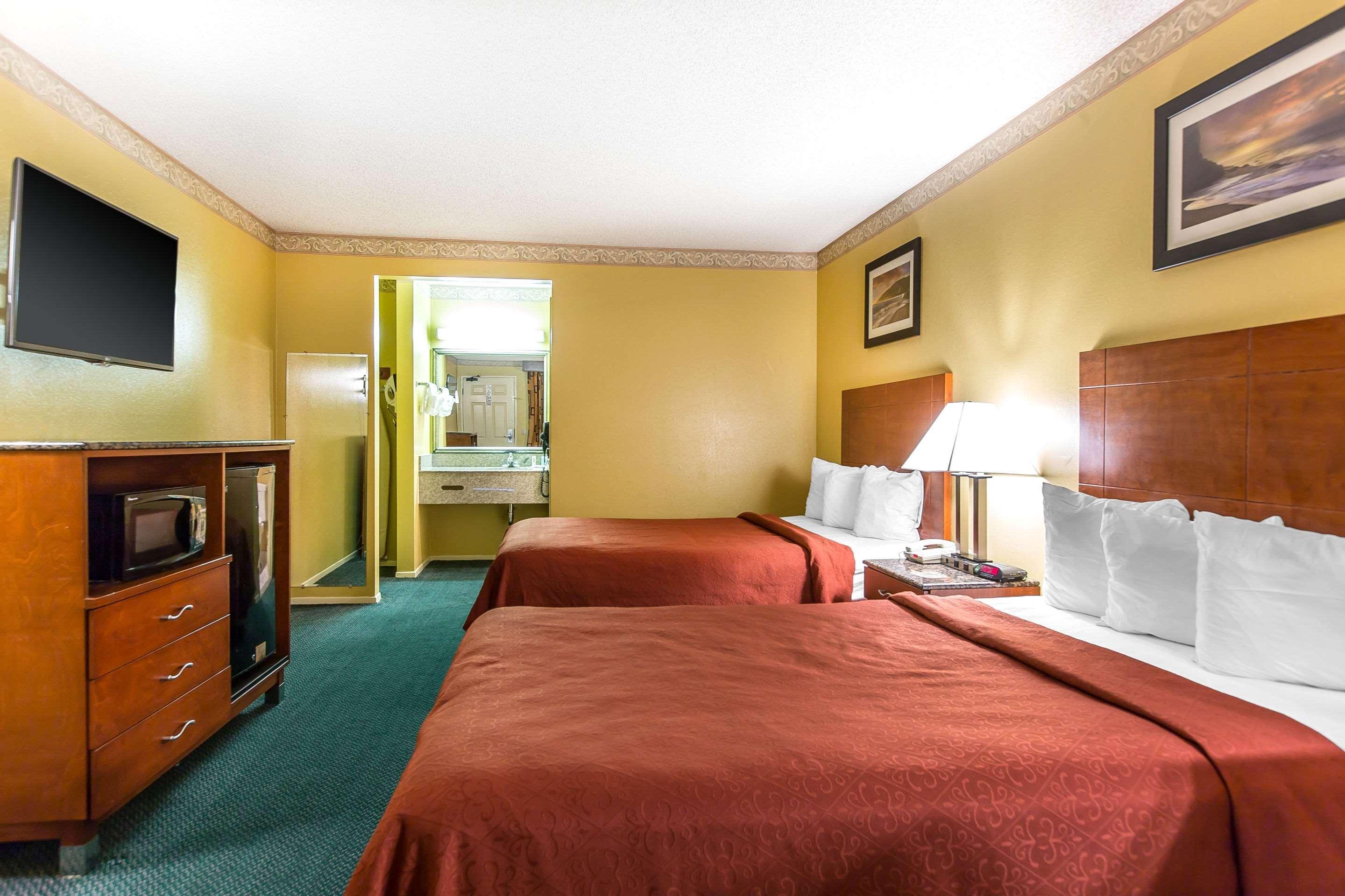 Quality Inn & Suites Camarillo-Oxnard Kültér fotó