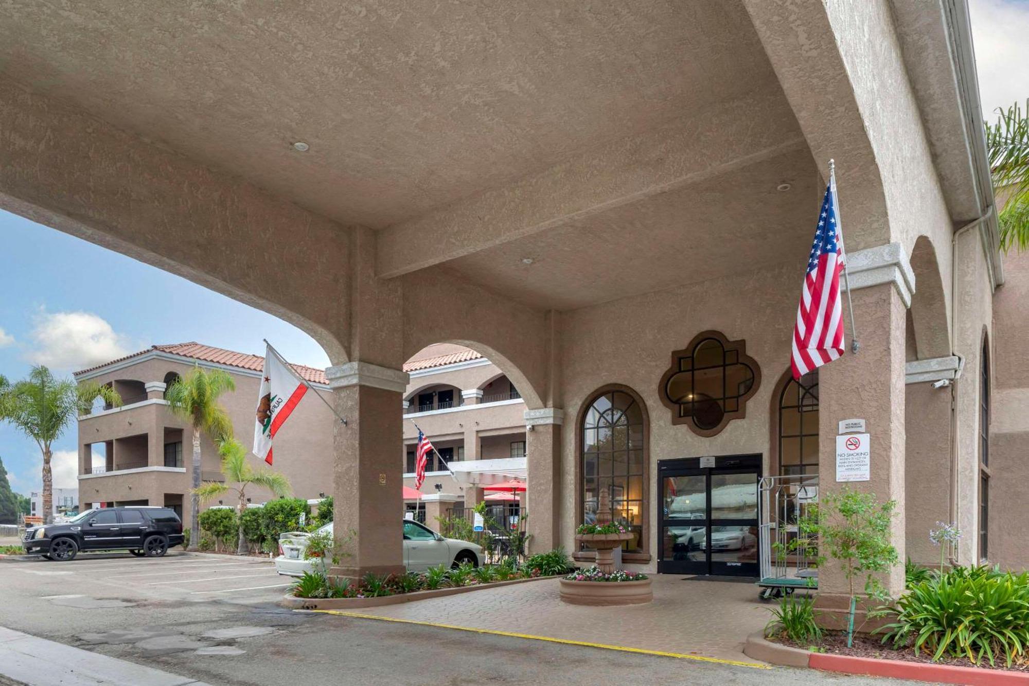 Quality Inn & Suites Camarillo-Oxnard Kültér fotó