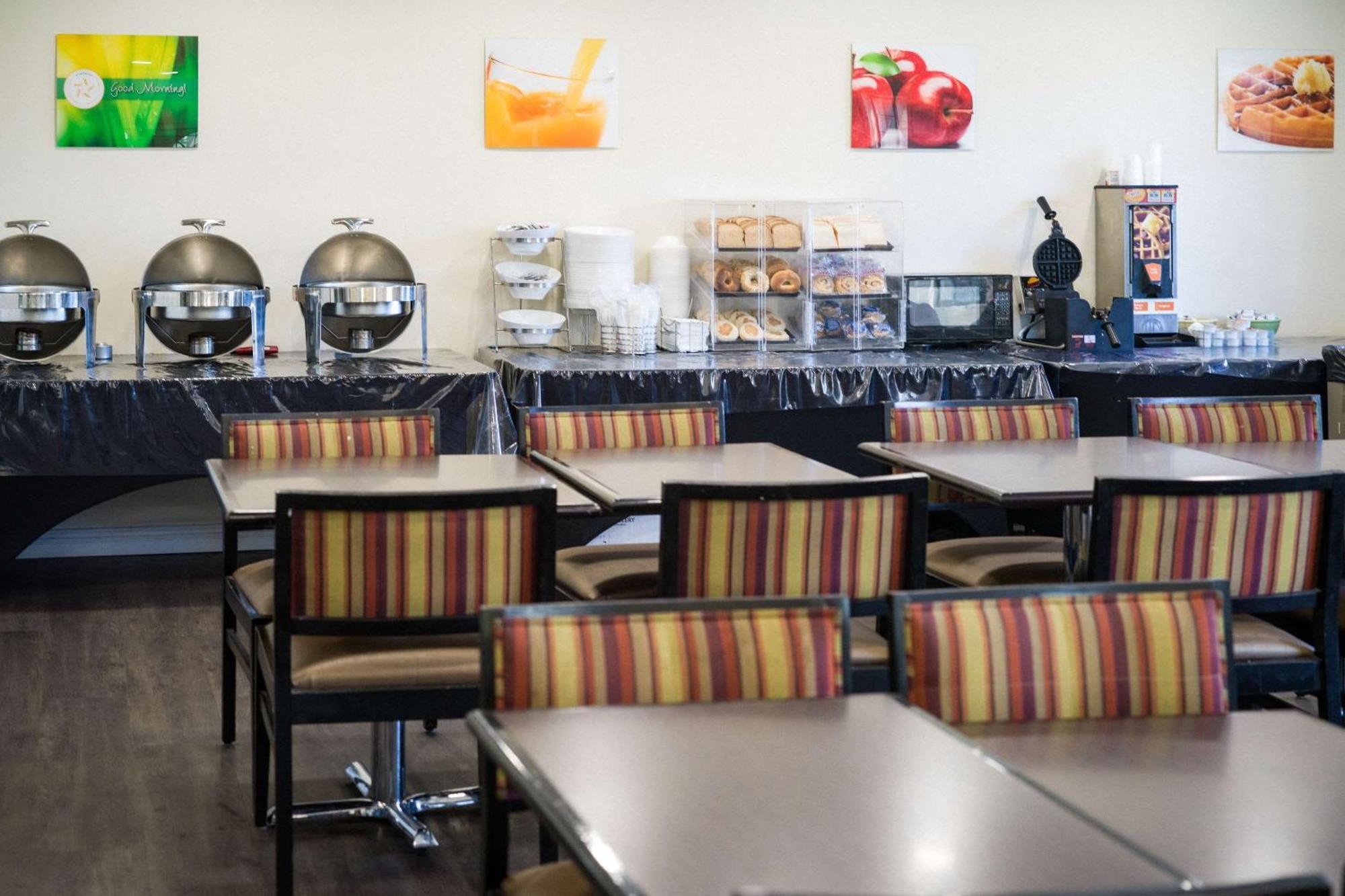 Quality Inn & Suites Camarillo-Oxnard Kültér fotó