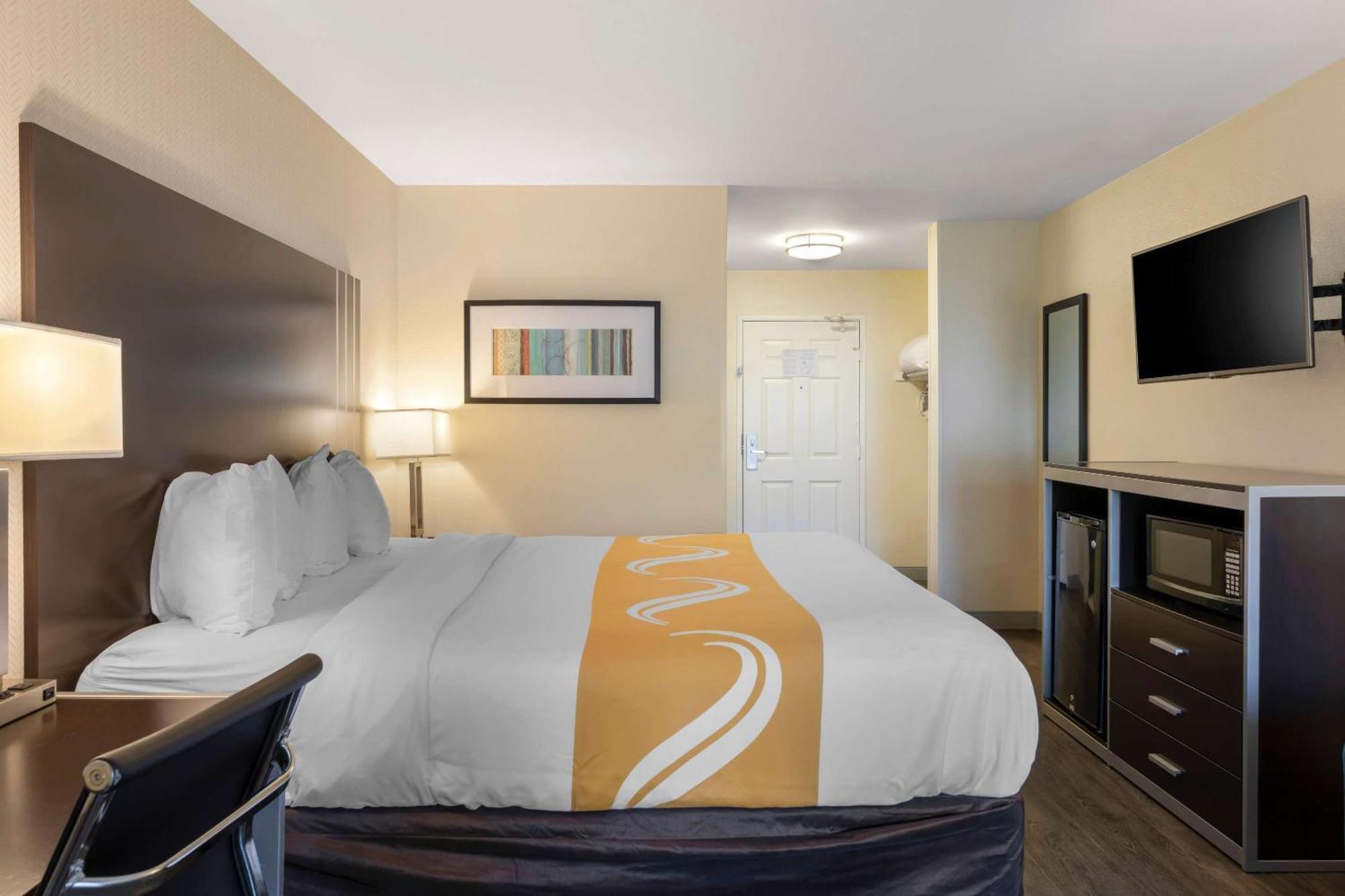 Quality Inn & Suites Camarillo-Oxnard Kültér fotó